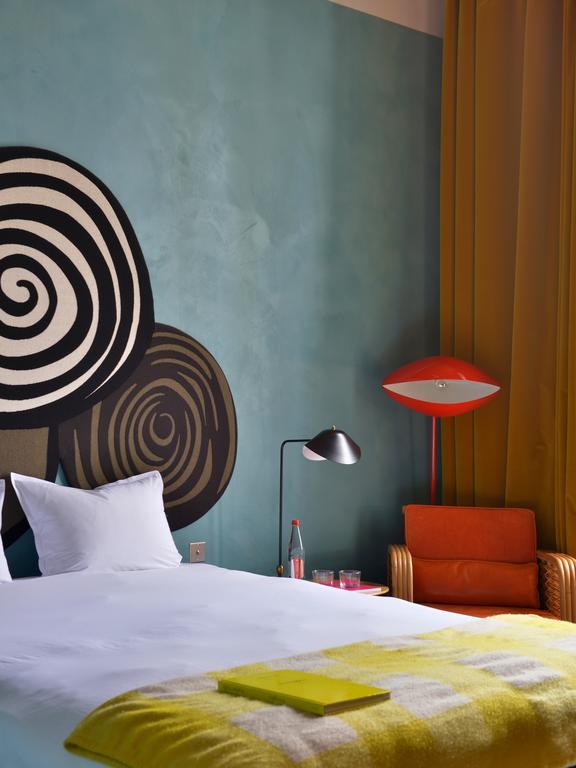 Hotel Du Cloitre Арл Екстериор снимка