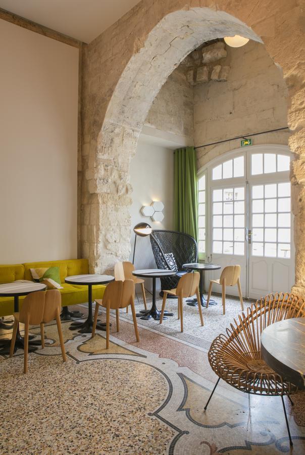 Hotel Du Cloitre Арл Екстериор снимка
