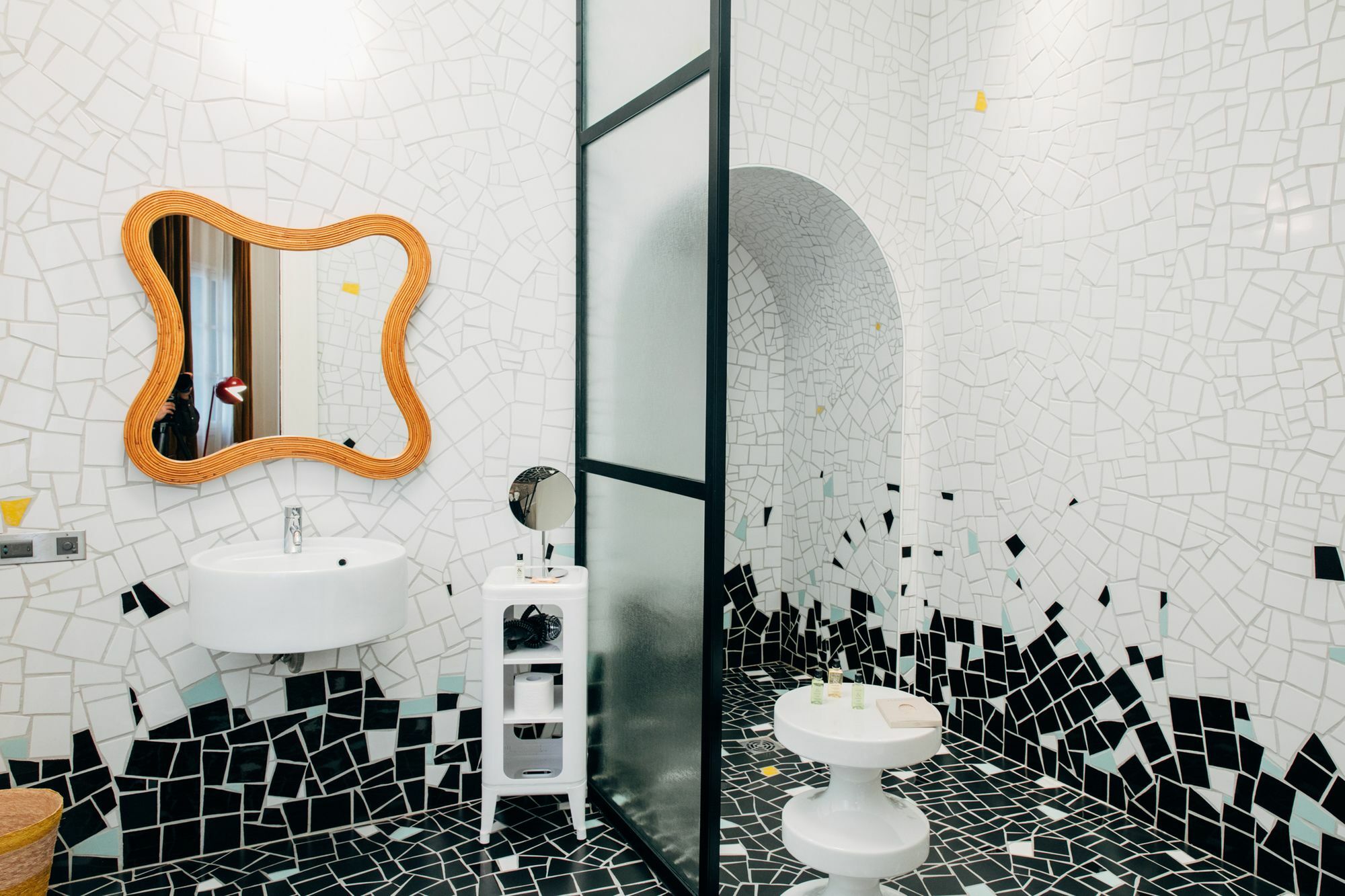 Hotel Du Cloitre Арл Екстериор снимка